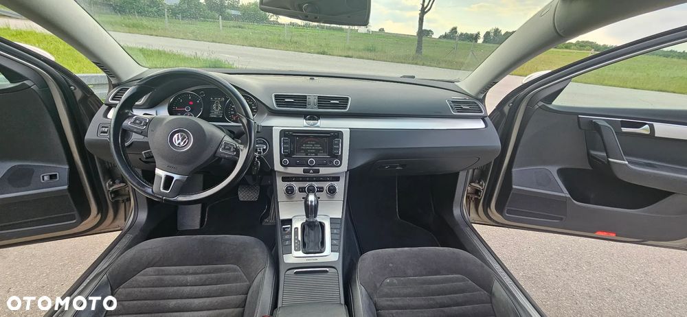 Volkswagen Passat 2.0 TDI 4Mot Highline DSG - 21