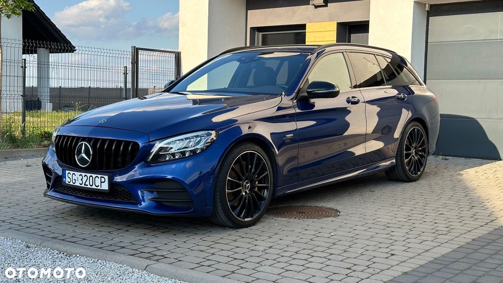 Mercedes-Benz Klasa C 220 d T 9G-TRONIC Night Edition - 1