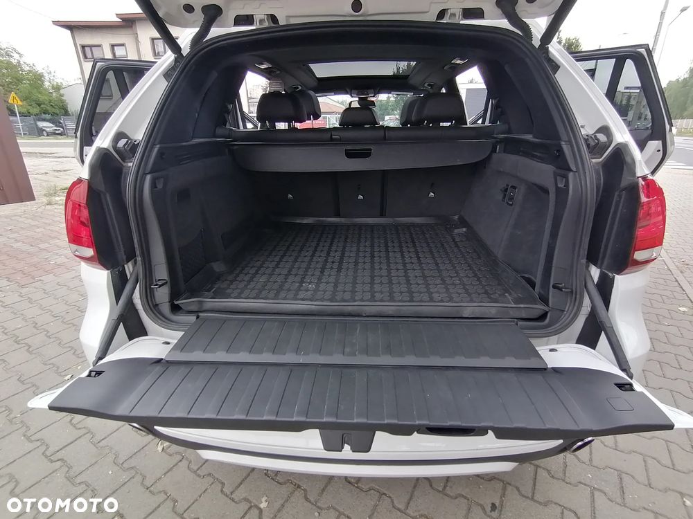 BMW X5 xDrive35i - 36