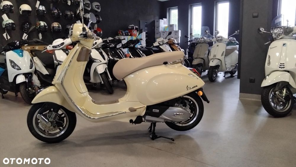 Vespa Primavera - 4
