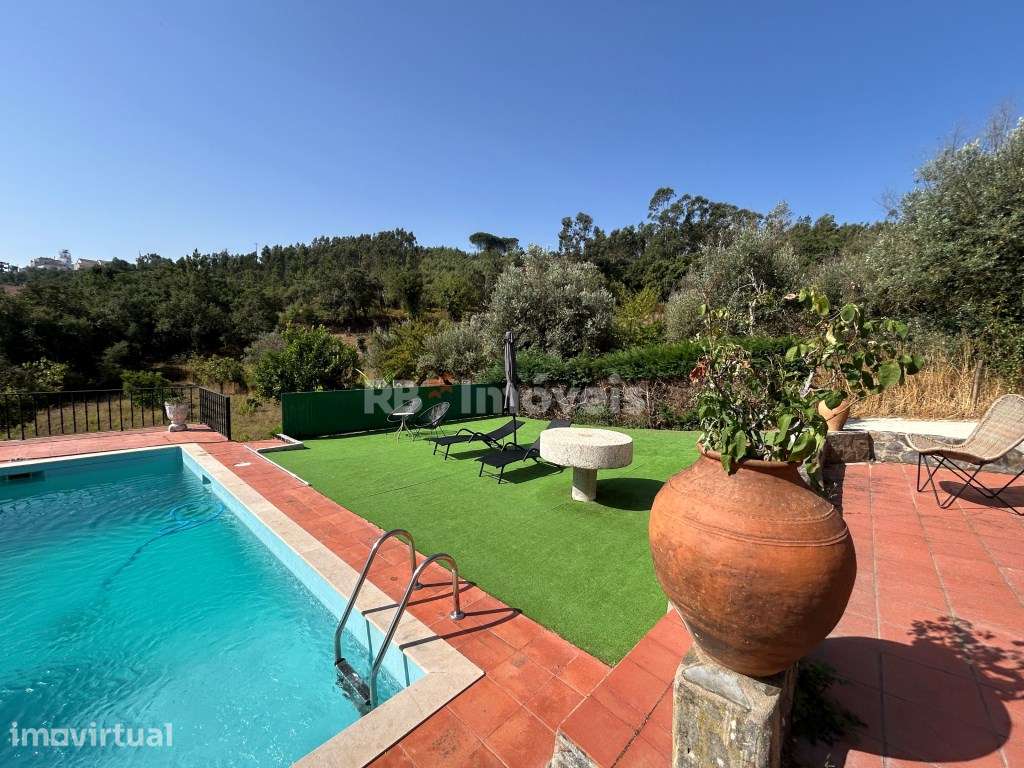 Moradia T7 isolada com garagem, piscina e terreno - Macieira, Tomar - Grande imagem: 2/60