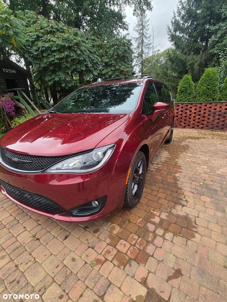 Chrysler Pacifica 2019 photo 3