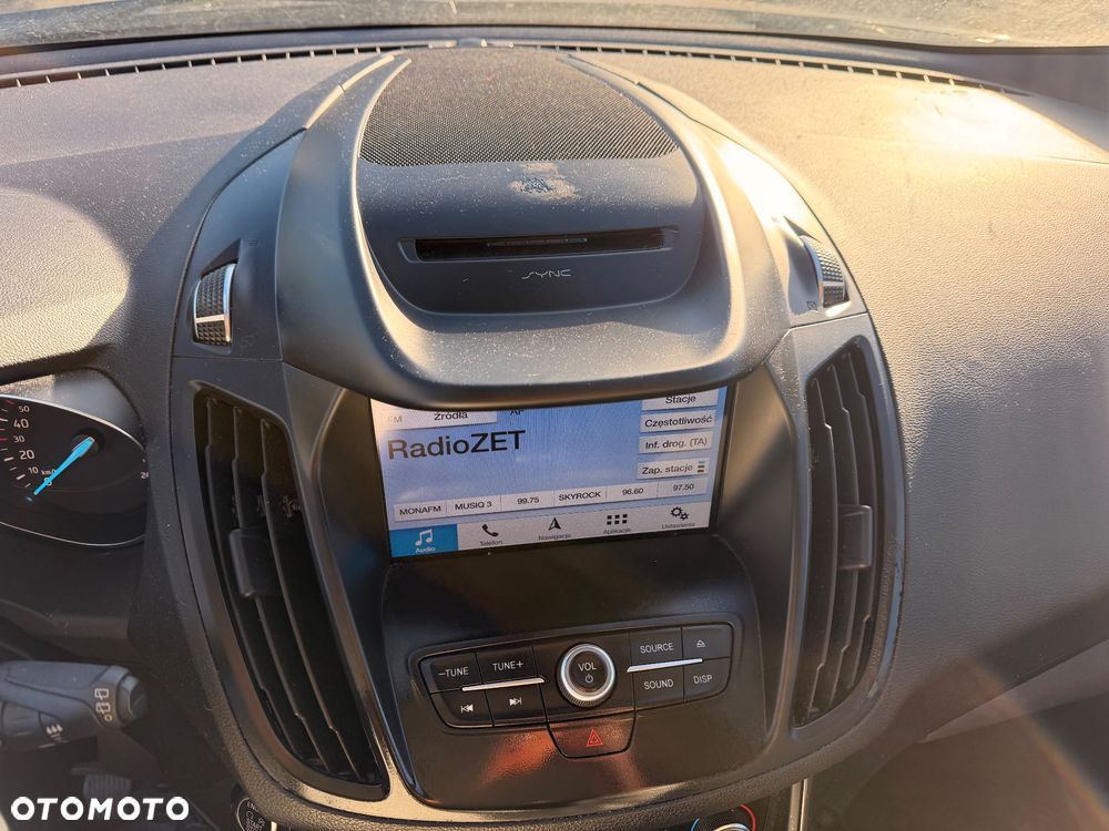 Ford Kuga 1.5 EcoBoost 2x4 SYNC - 23