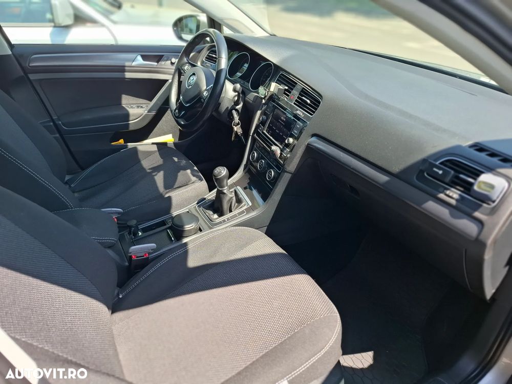 Volkswagen Golf 1.5 TSI Comfortline - 6