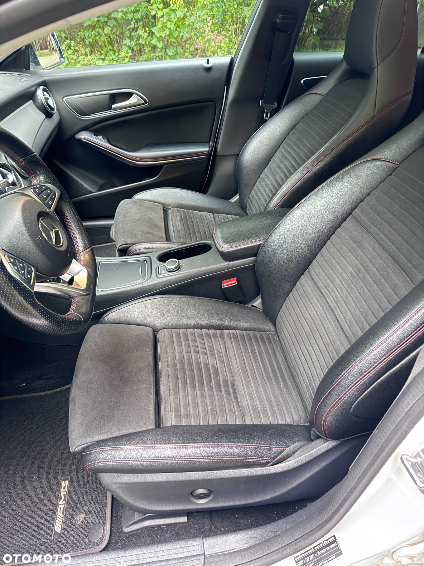 Mercedes-Benz CLA 220 4-Matic - 8