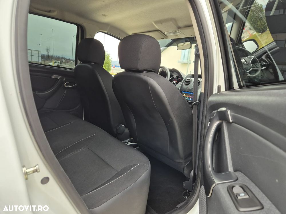 Dacia Duster 1.5 dCi 4x2 Prestige - 11