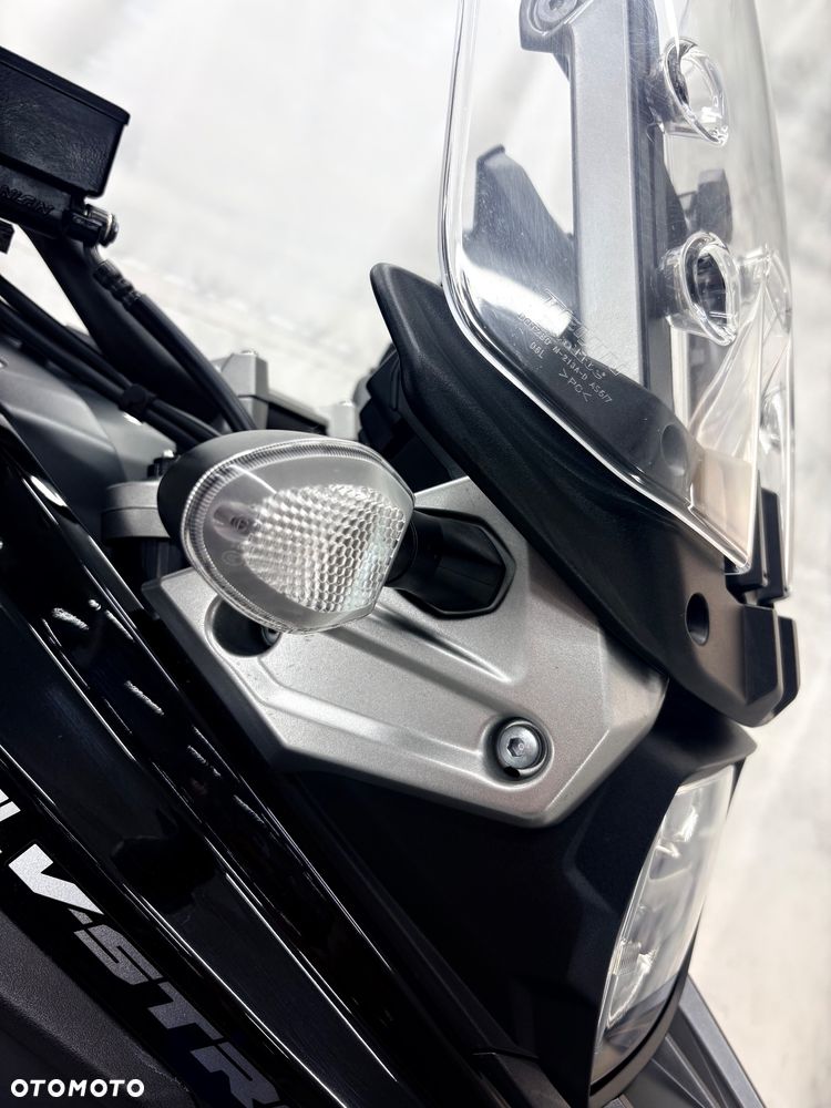Suzuki V-STROM - 11
