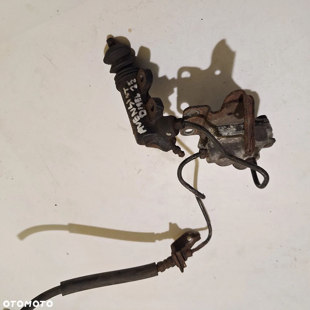 WYSPRZEGLIK KOLEKTOR AVENSIS T25 2.0 D4D