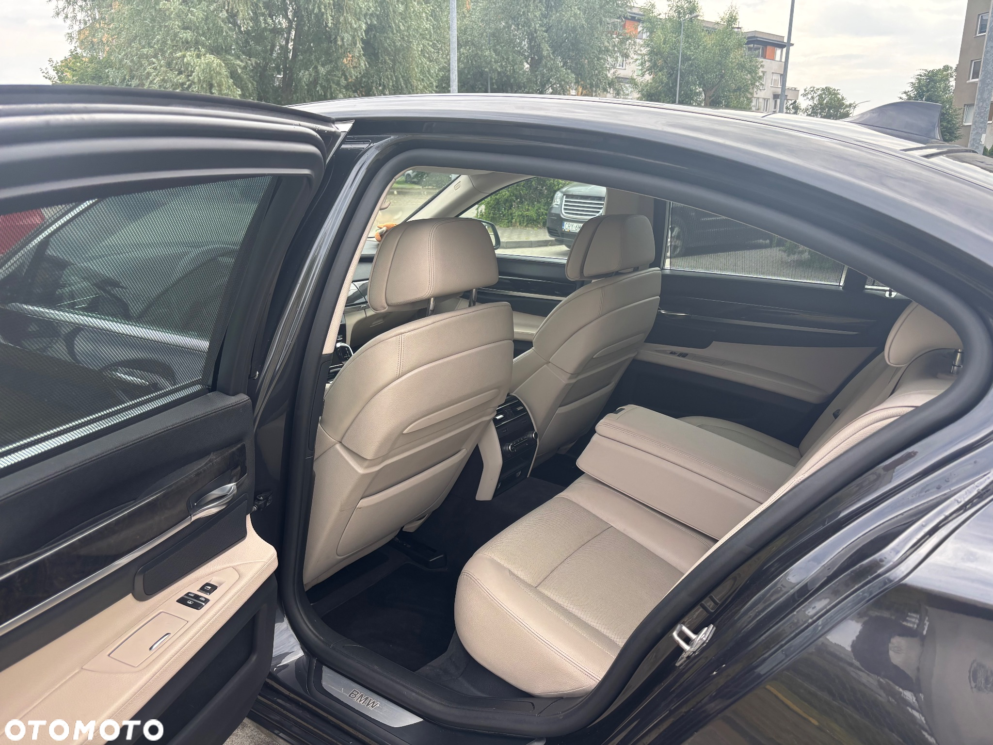 BMW Seria 7 740d xDrive - 10