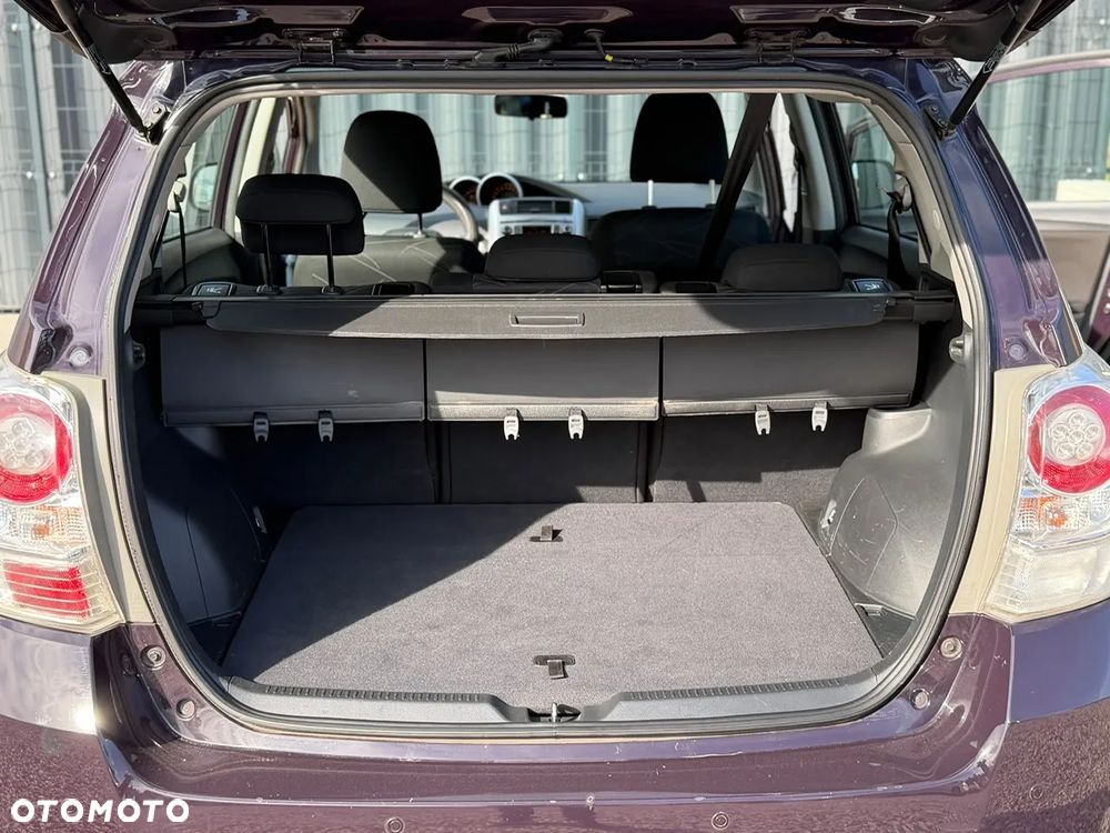 Toyota Verso - 18