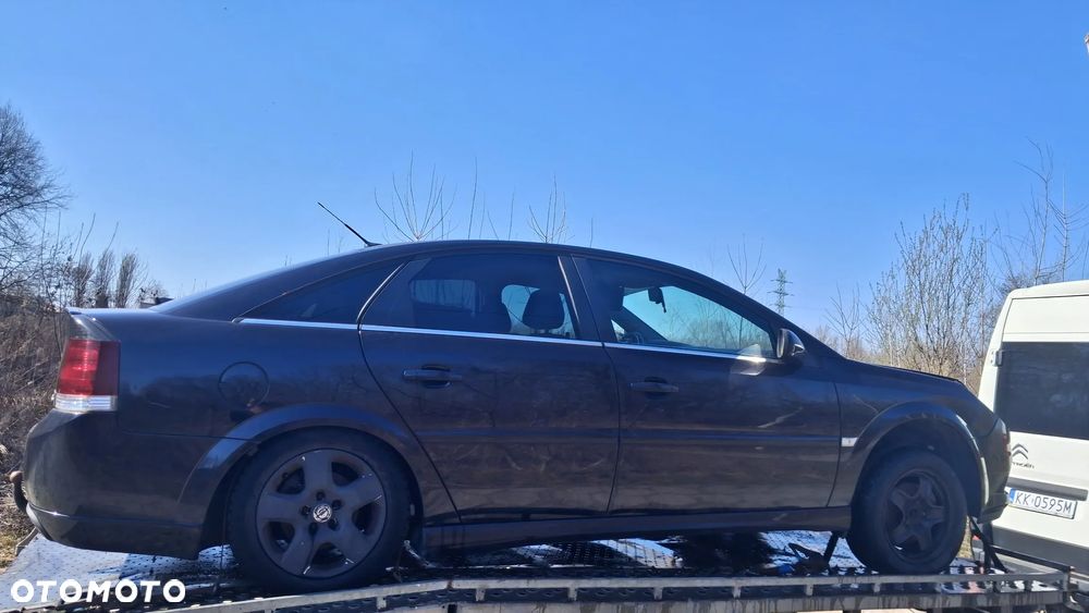 Na części OPEL VECTRA C GTS LIFT Silnik 1.9 CDTI 120KM Z19DT lakier Z20R Skrzynia M32 Maska Zderzak Drzwi Klapa Szyba Fotel Kanapa Lusterko Lampa Przód Tył Zestaw Komplet Błotnik Grill Atrapa Pas Boczki Kokpit Deska Rozdzielcza  Przełącznik Włącznik Sterownik Przewody Wiązka Instalacja Moduł Komputer Czujnik Listwa Pompa Alternator Wtryski Głowica Rozrusznik Kompresor Sprzęgło Dwumas  ABS Klimatyzacji Paliwa Wspomagania Kolektor Turbina Przepustnica Zawór Chłodnica Koło Hak Belka Sanki Zawieszenie Mcpherson Półoś Amortyzator Wydech Tłumik Zacisk Most - 1