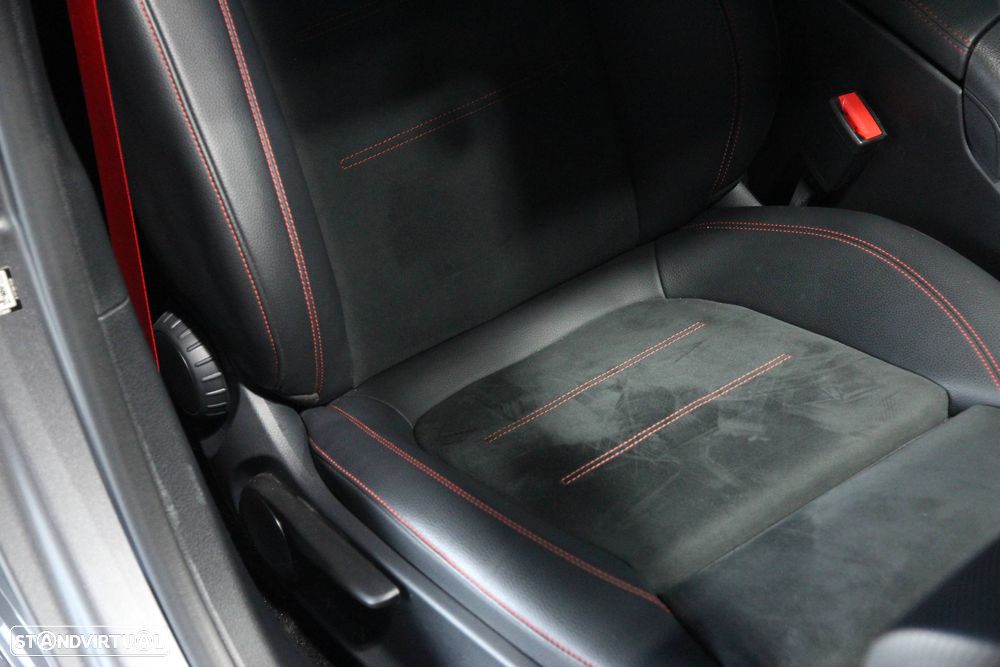 Mercedes-Benz A 35 AMG 4Matic Speedshift DCT 7G - 14