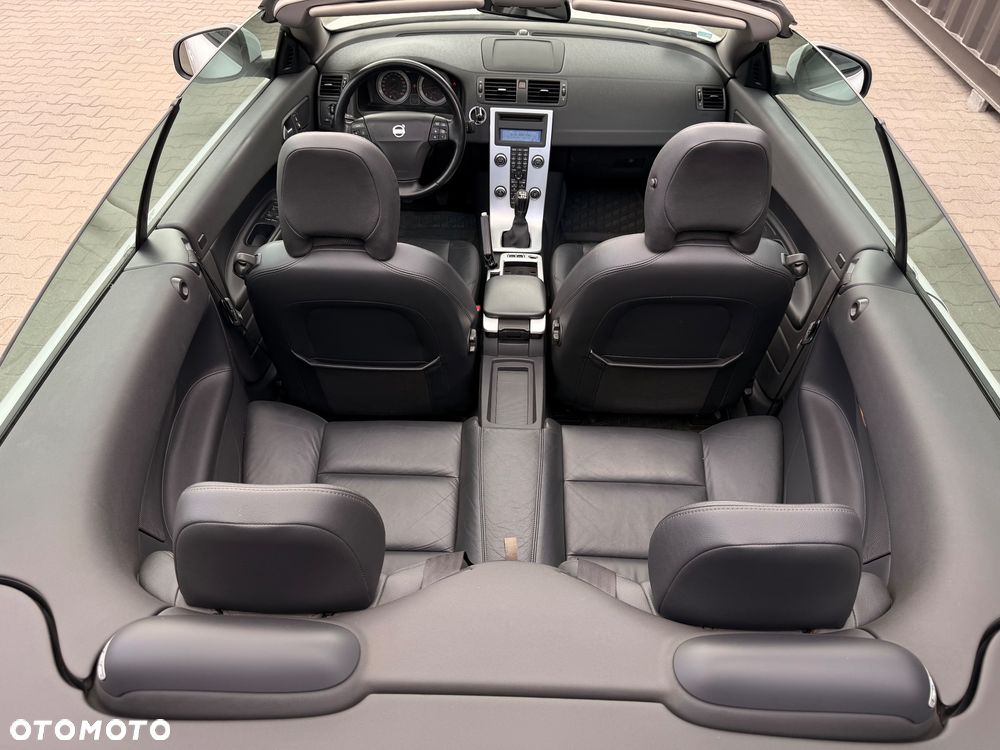 Volvo C70 2.0D Momentum - 3