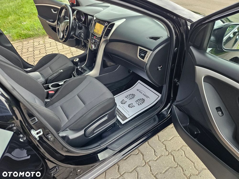 Hyundai i30 i30cw 1.4 Edition Plus - 23