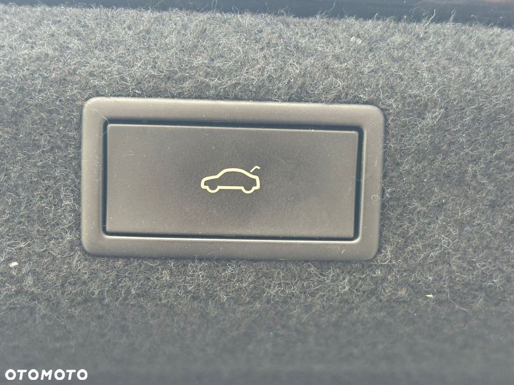 Skoda Octavia 2.0 TDI RS DSG - 21