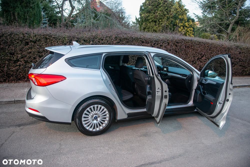 Ford Focus SW 1.5 EcoBlue S&S TITANIUM - 8