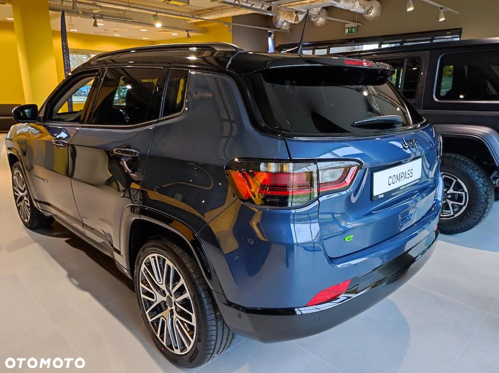 Jeep Compass 1.5 T4 mHEV Summit FWD S&S DCT - 11
