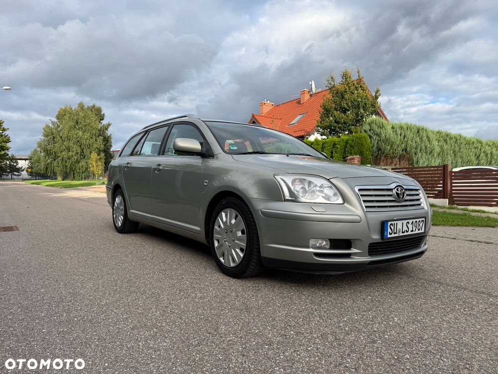 Toyota Avensis - 29