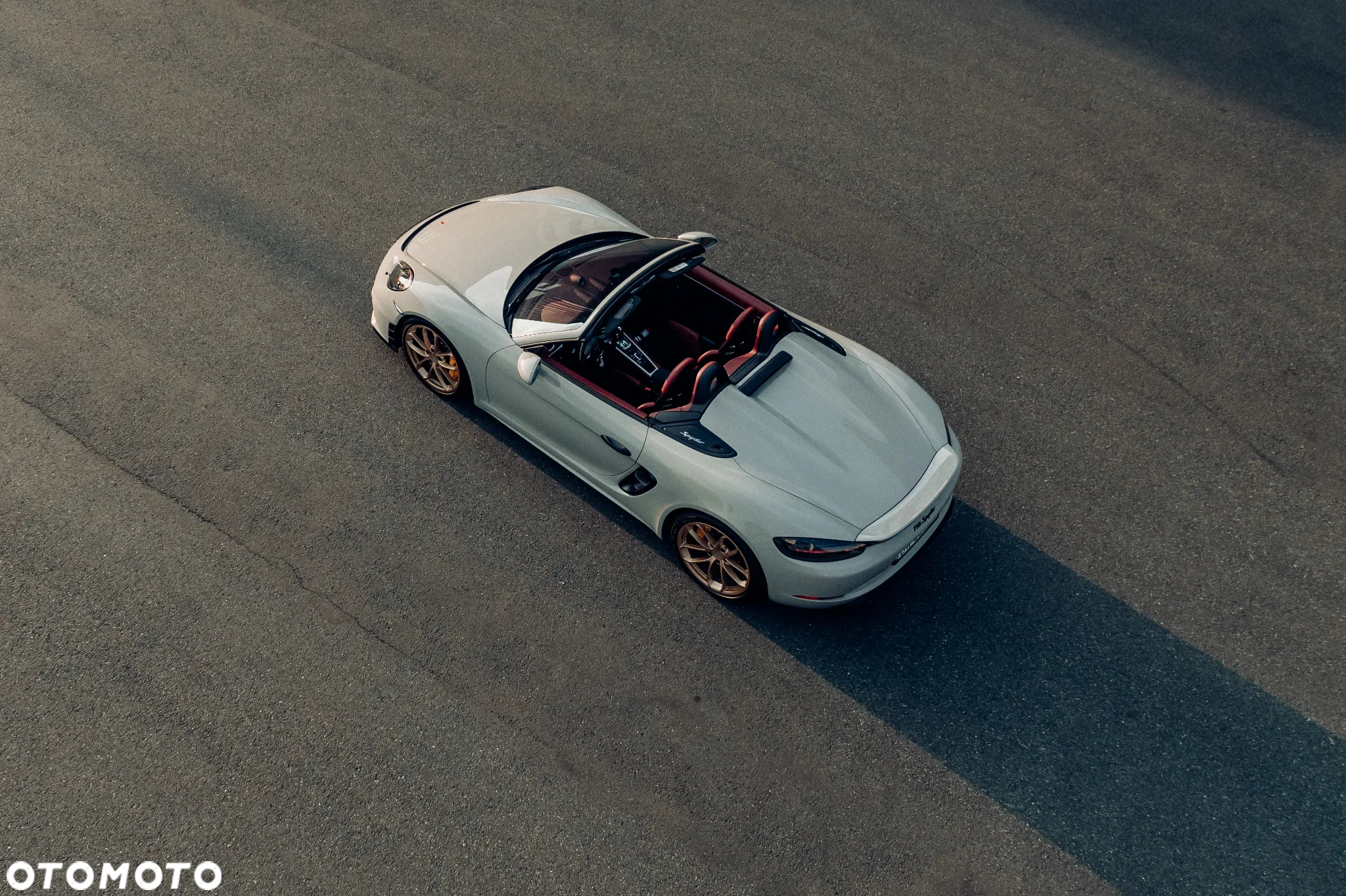 Porsche 718 Spyder - 25