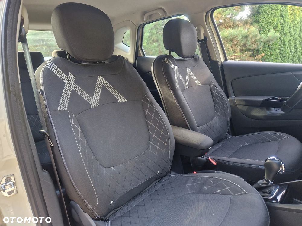 Renault Captur - 26