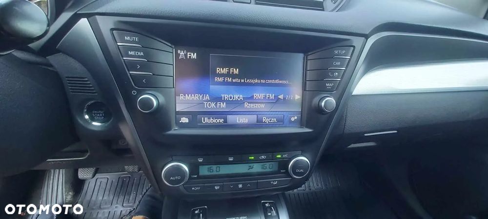 Toyota Avensis 2.0 D-4D Prestige - 19