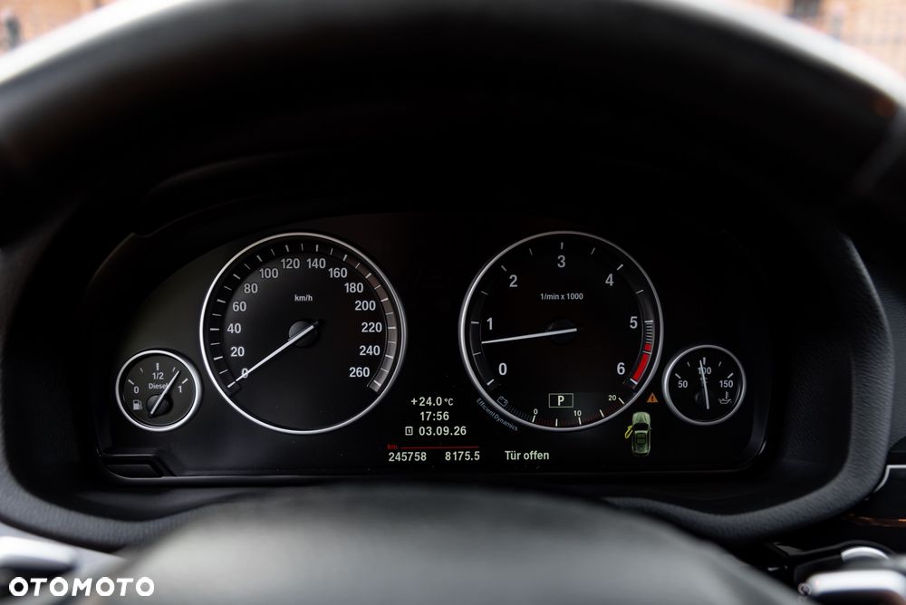 BMW X3 xDrive30d - 29