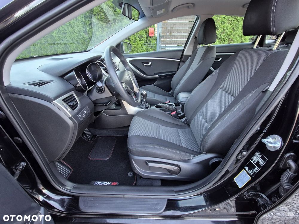 Hyundai i30 blue 1.4 Classic Navigation - 18