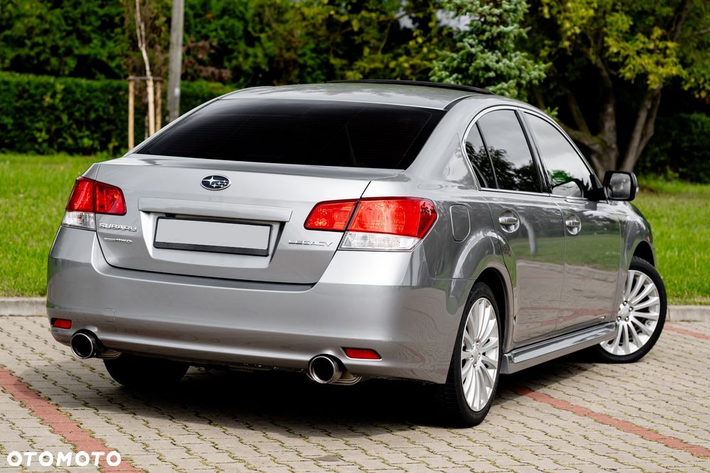 Subaru Legacy 2.5i GT - 15