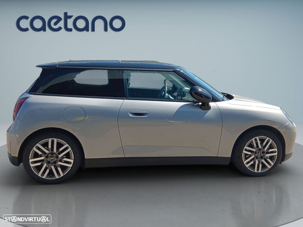 MINI 3 Portas Cooper SE Classic M - 9
