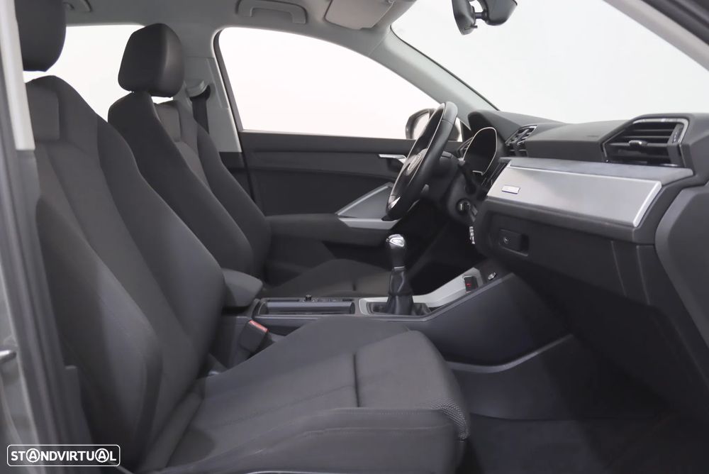 Audi Q3 35 TFSI S line - 35