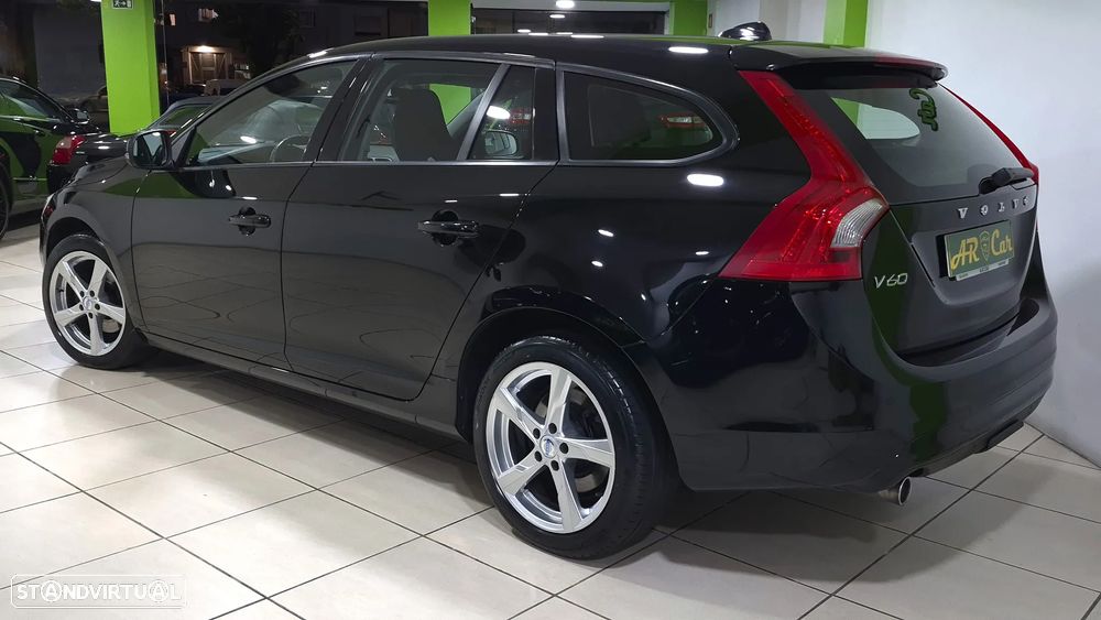 Volvo V60 D2 Kinetic - 6