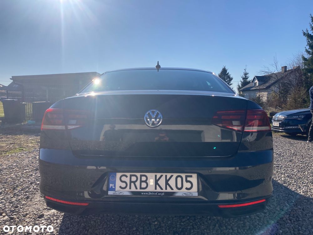 Volkswagen Passat 2.0 TDI SCR Comfortline DSG - 4