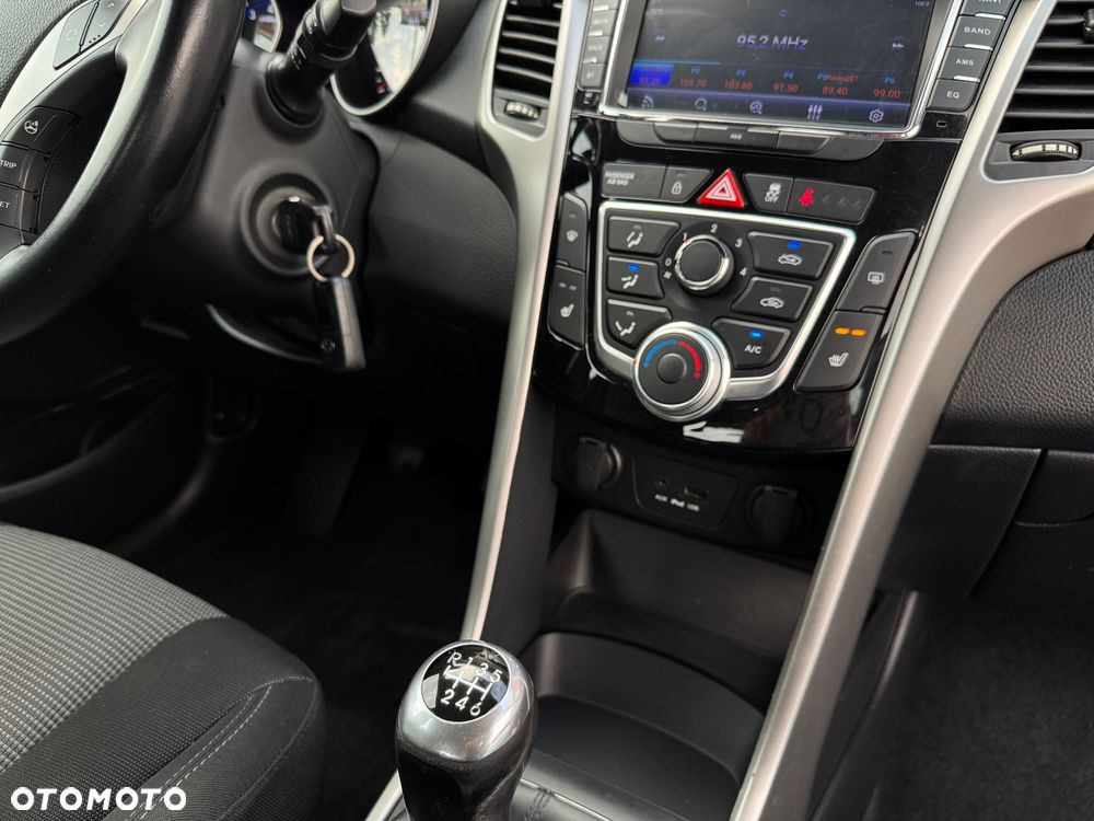 Hyundai i30 - 12