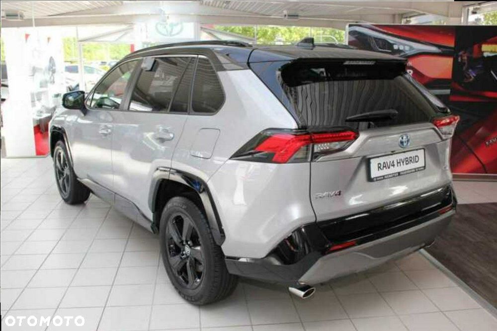 Toyota RAV4 - 5