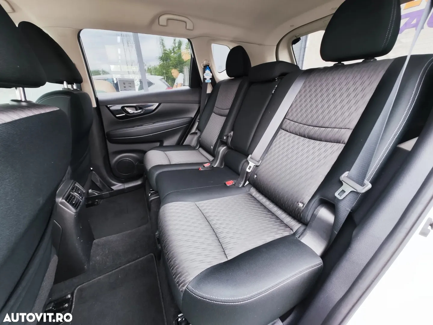 Nissan X-Trail - 10