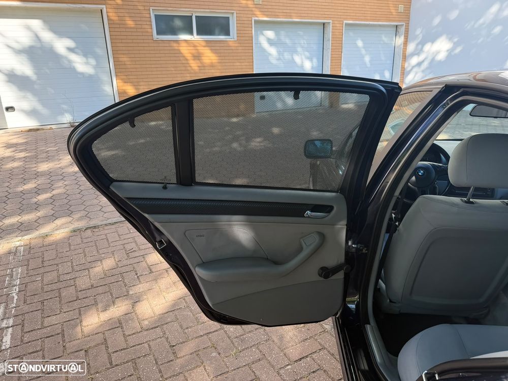 BMW 320 d Navigator - 17