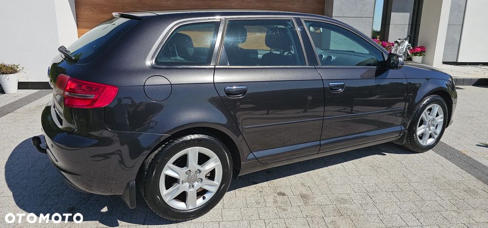 Audi A3 Sportback 2.0 TDI DPF Attraction - 32