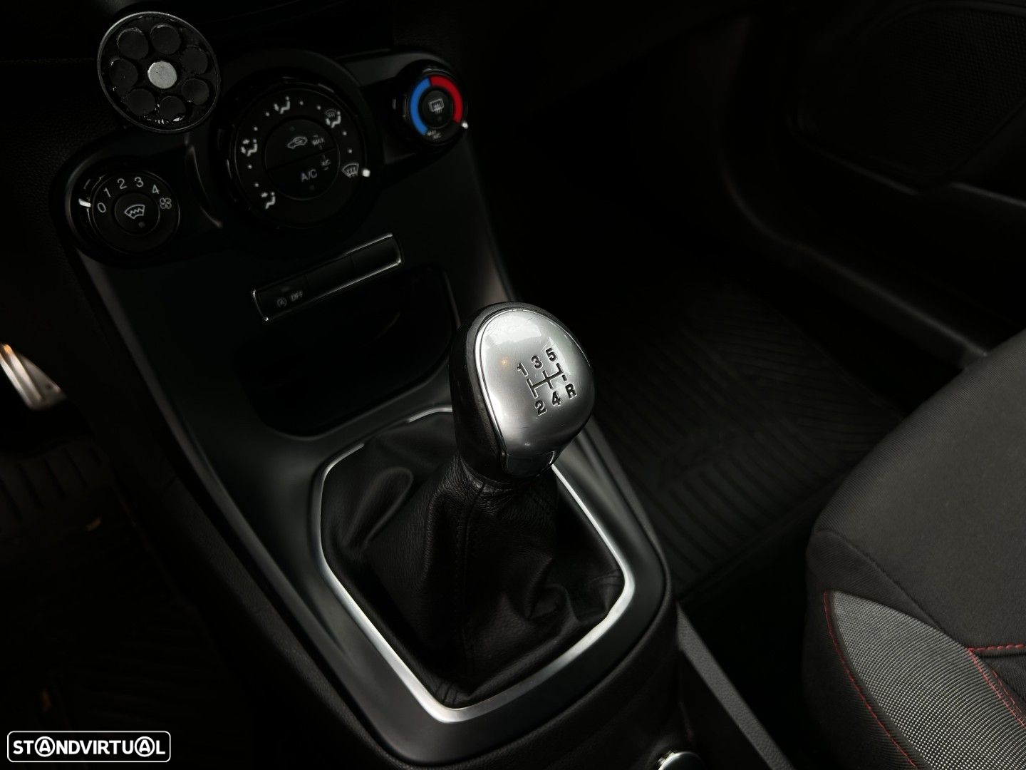 Ford Fiesta 1.0 T EcoBoost STLine - 13