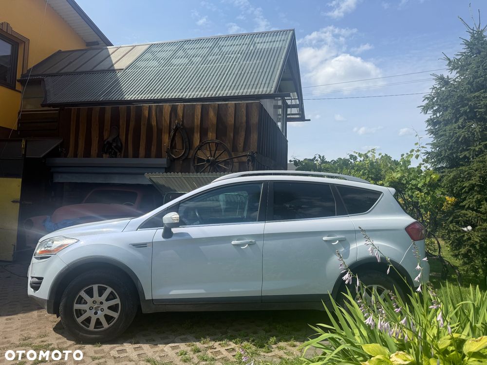 Ford Kuga 2.0 TDCi Titanium - 4