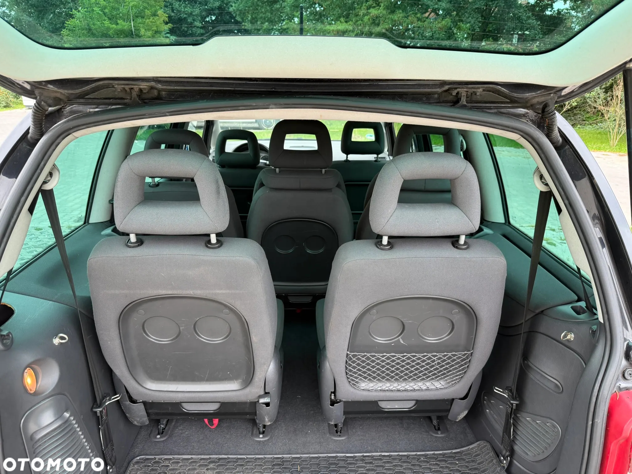 Volkswagen Sharan - 12