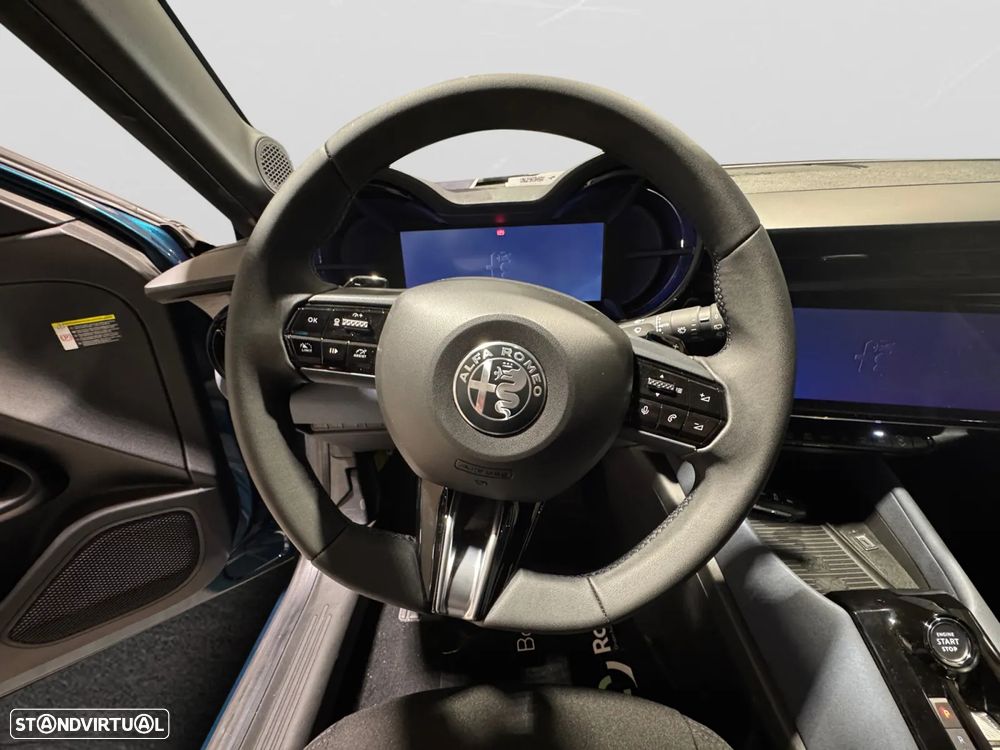 Alfa Romeo Junior 1.2 Sprint eDCT6 - 12