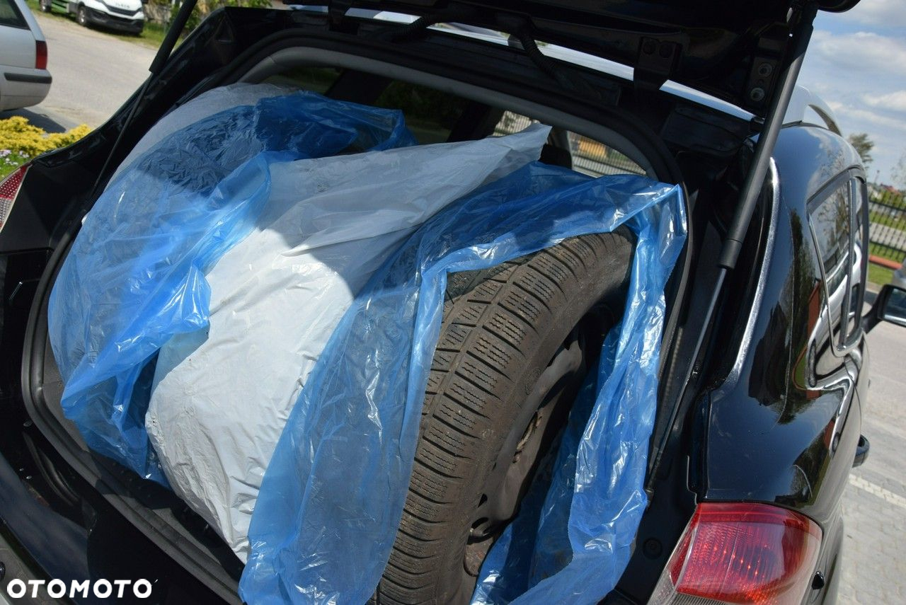 Ford Kuga 2.0 TDCi 2x4 Titanium - 18
