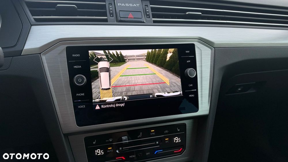 Volkswagen Passat 2022