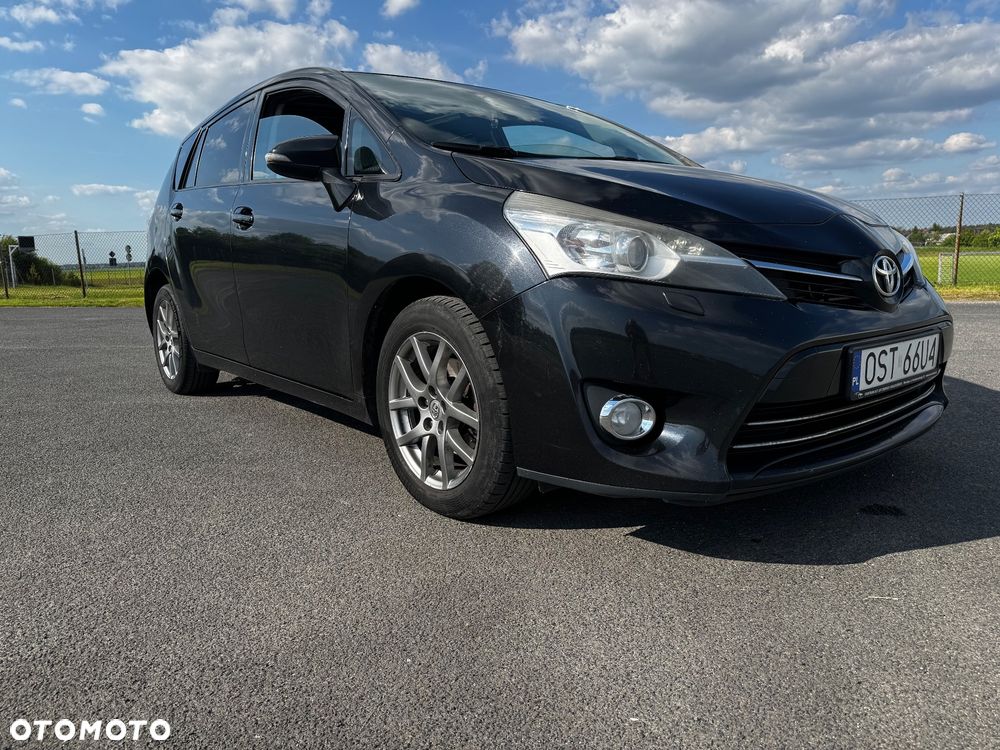 Toyota Verso 2.0 D-4D Prestige 7os - 6