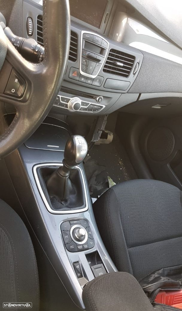 Peças Renault Laguna III Grandtour 2007 a 2015 - 9