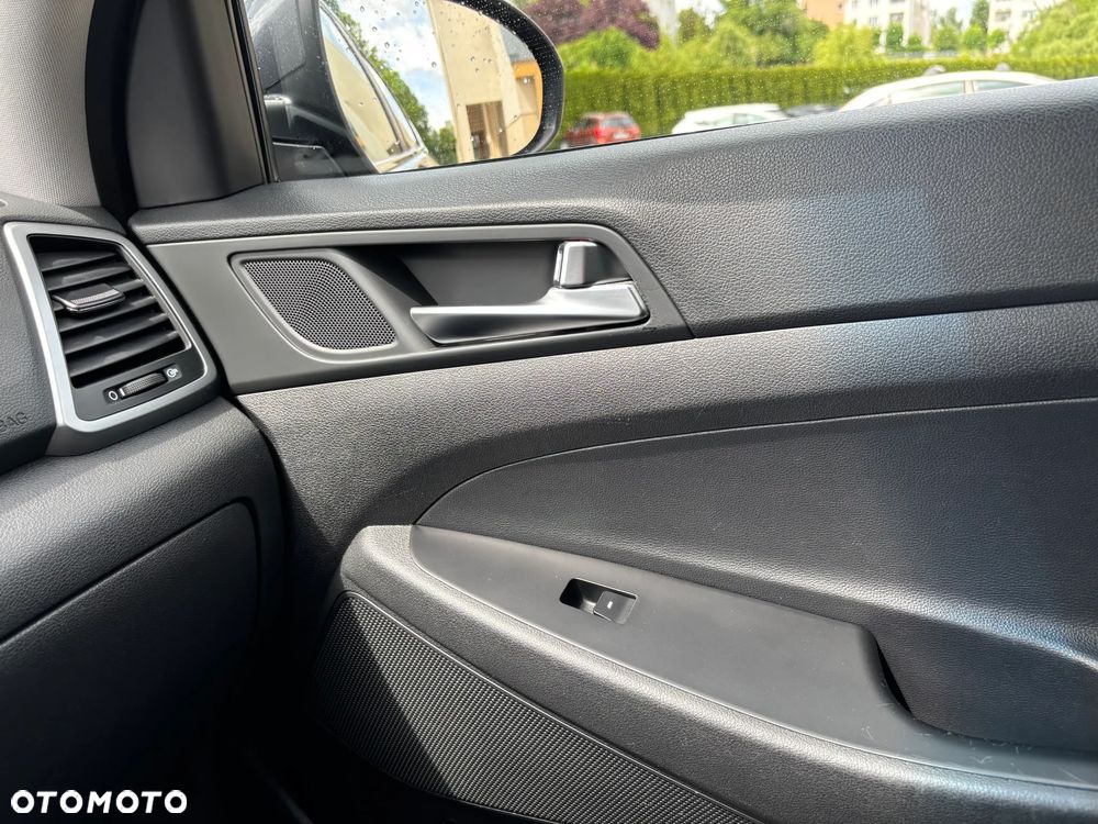 Hyundai Tucson 2.0 CRDI 2WD Style - 12