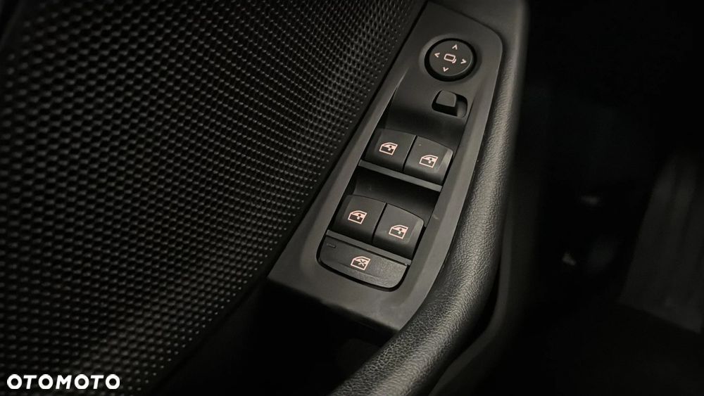 BMW Seria 1 118i Advantage - 10