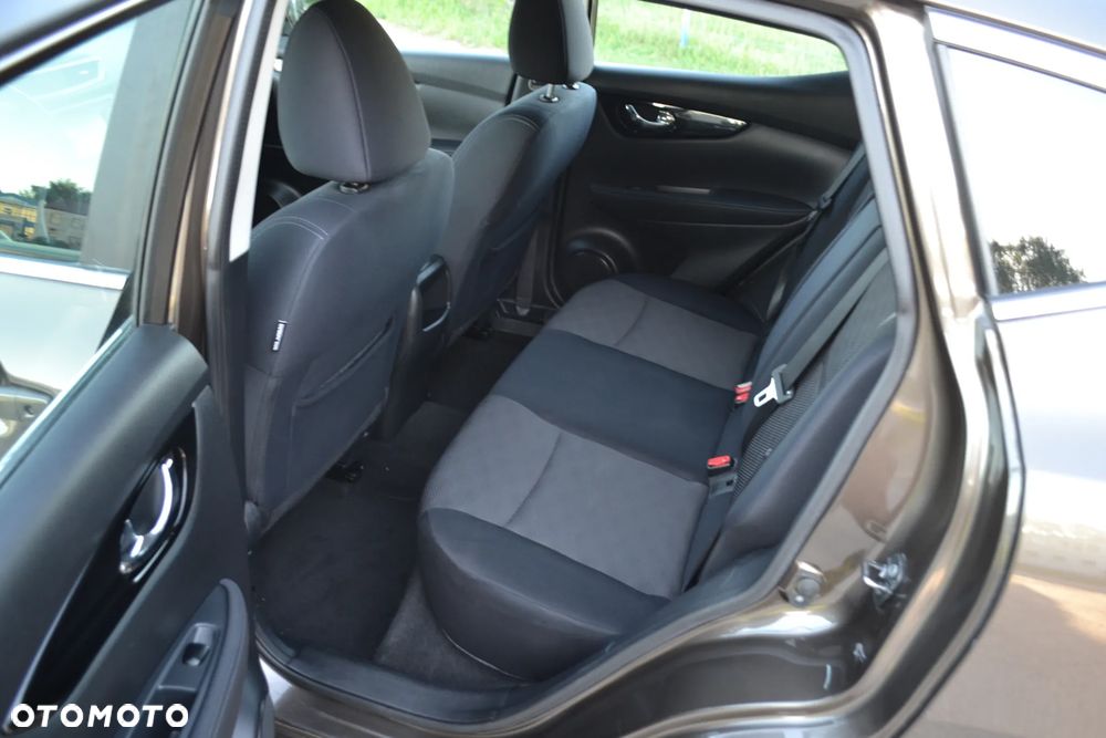 Nissan Qashqai 1.2 DIG-T Tekna EU6 - 18