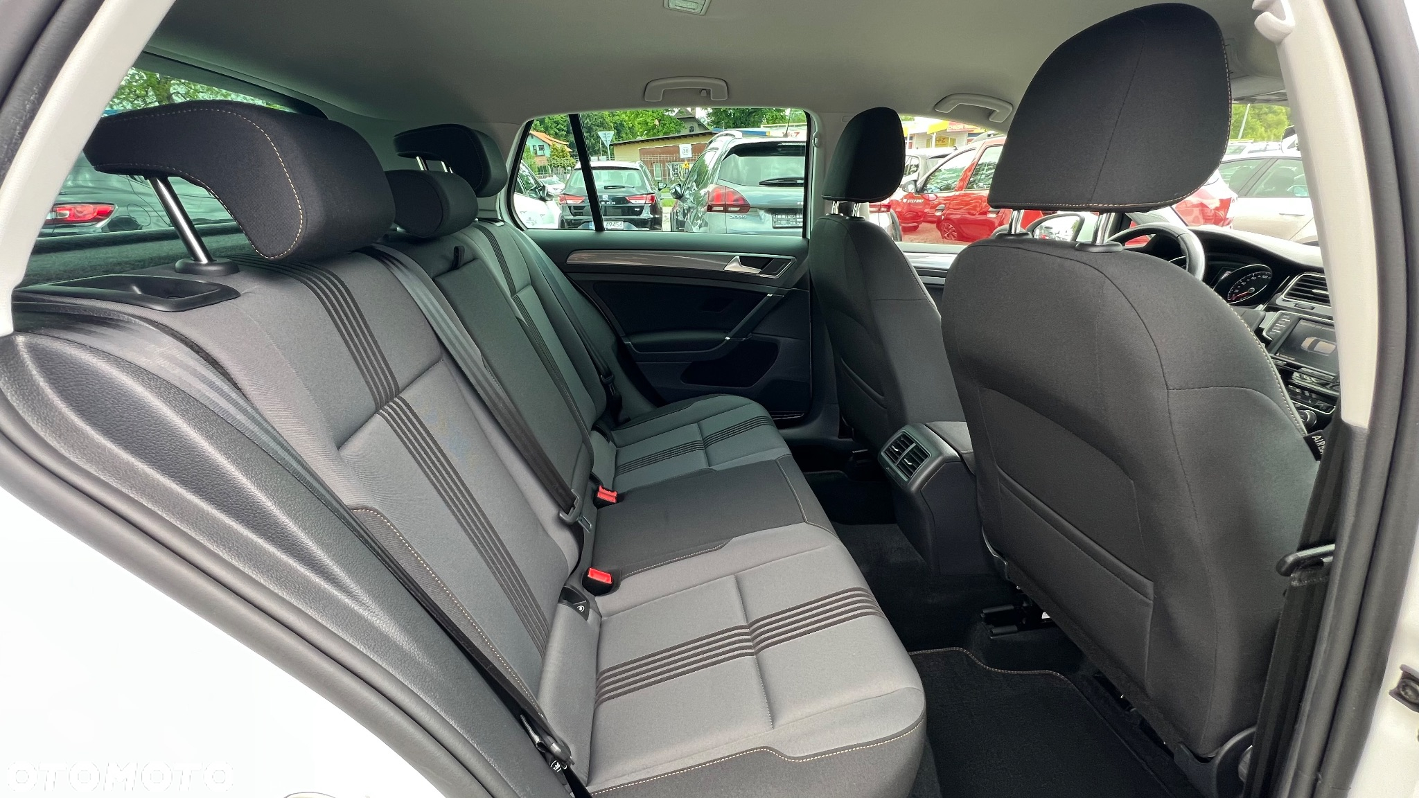 Volkswagen Golf 1.2 TSI BlueMotion Technology Allstar - 9