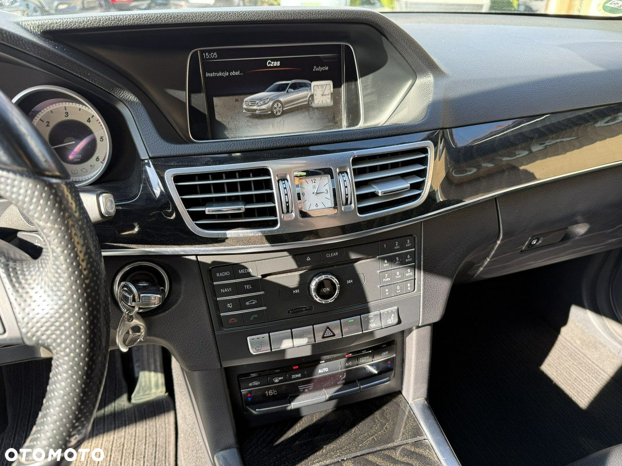 Mercedes-Benz Klasa E 220 T CDI 7G-TRONIC Avantgarde - 17